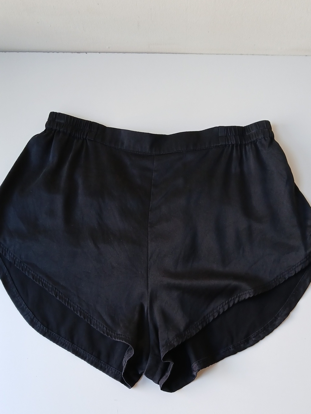Lunya 100% Silk Lounge Shorts Black Women's Medium